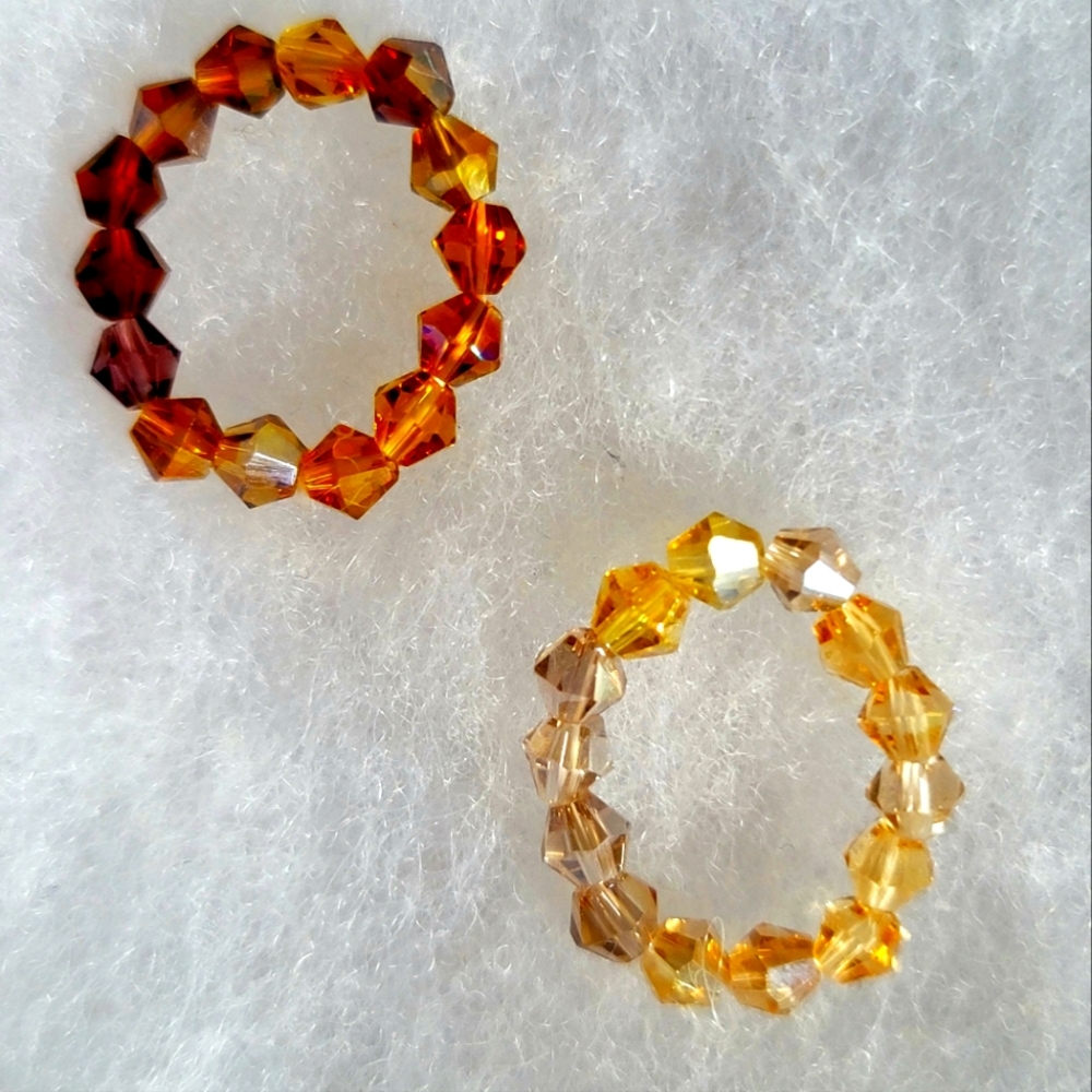 SET OF 2 STRETCH SIZE  6 LADIES SWAROVSKI  CRYSTAL RING/MIX&MATCH